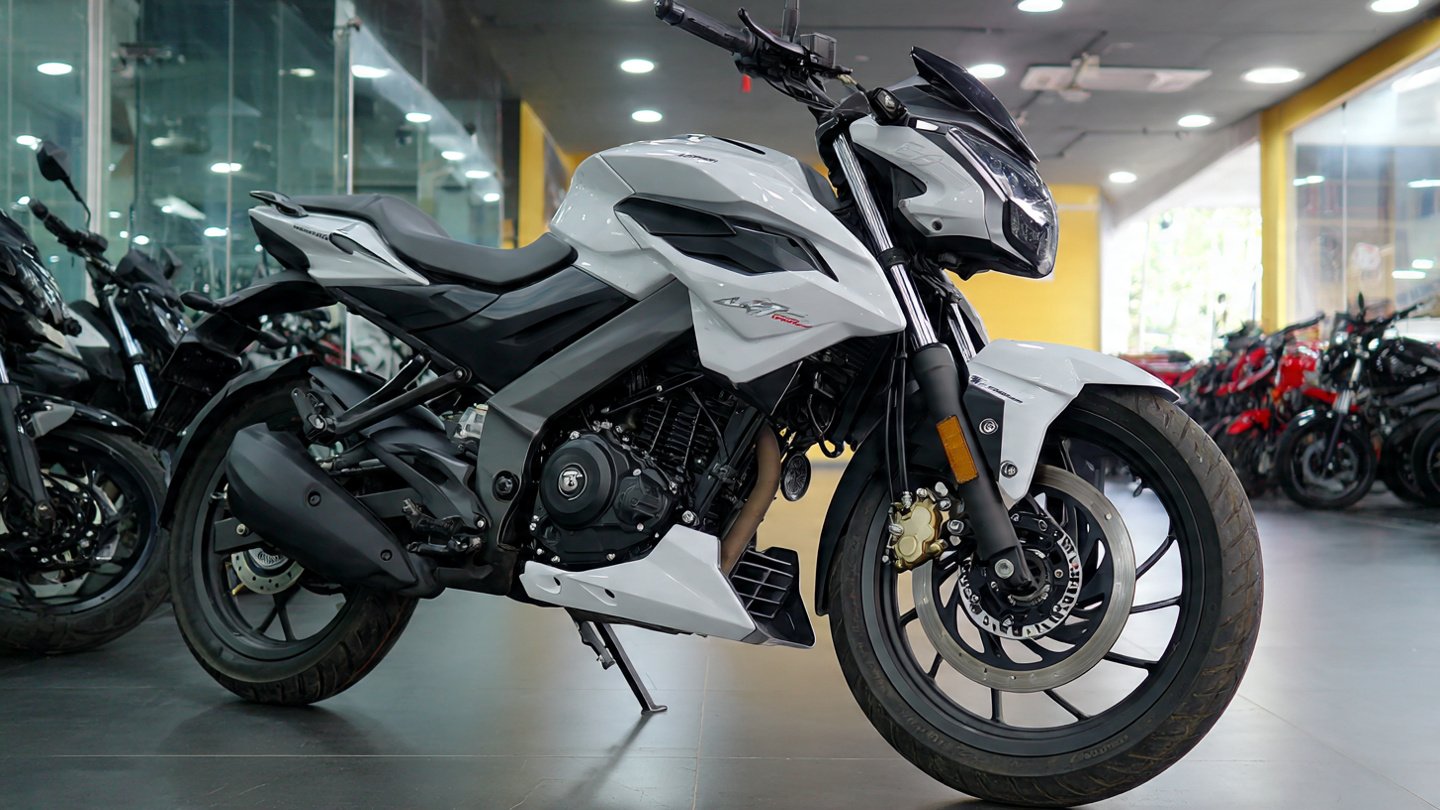 Bajaj Pulsar N160
